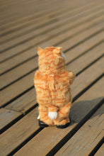 Load image into Gallery viewer, Dancing Cat Speaker
